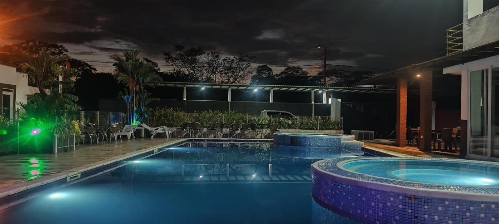Hotel La Quinta Villavicencio Exteriör bild